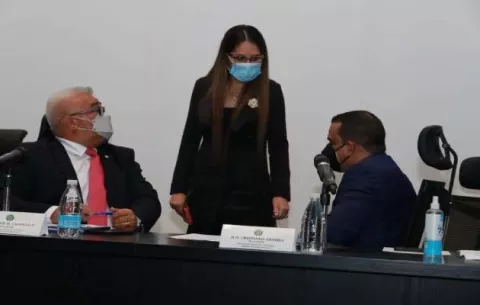 Zulay Rodríguez: los verdaderos negocios están en el Gabinete