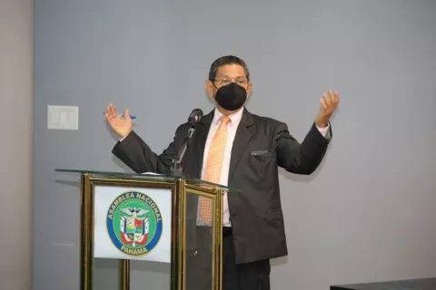 'No creo en discrecionalidad de los jueces y fiscales', plantea exfiscal con relación a extinción de dominio