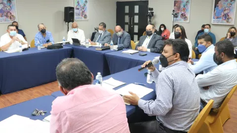 Autoridad del Tránsito tendrá hasta el 30 de abril para entregar $1 millón a transportistas públicos