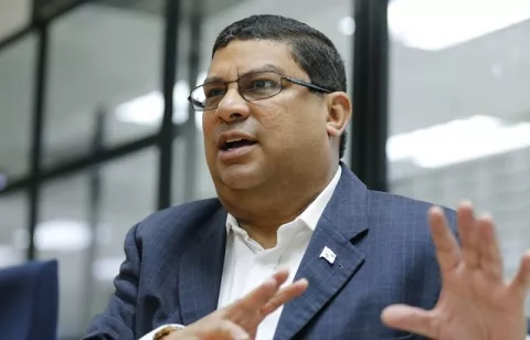 'Artistas por Panamá' se opone a la designación de Carlos Aguilar en el servicio exterior