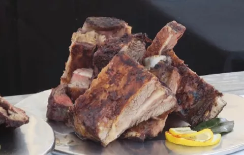 ¿Consume el panameño  más porciones de carne de las recomendadas?
