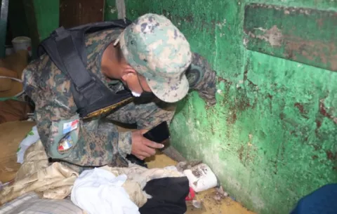 Encuentran de todo en requisa en el Centro Penitenciario de Nueva Esperanza en Colón