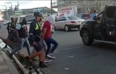 Investigan a hombre por homicidio en avenida Amador Guerrero