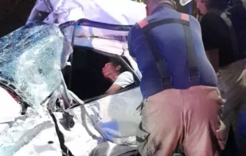 Miembro de la Policía Nacional resulta herida al chocarse con la parte trasera de un bus  en Sabanitas, Colón
