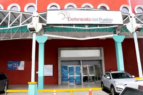 Defensoría del Pueblo se reúne con supuestas víctimas de esterilizaciones forzadas y líderes comunitarios
