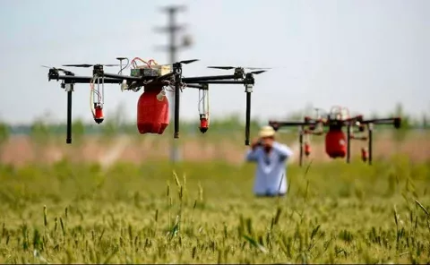 Analizan regular uso de drones en aplicación de insumos