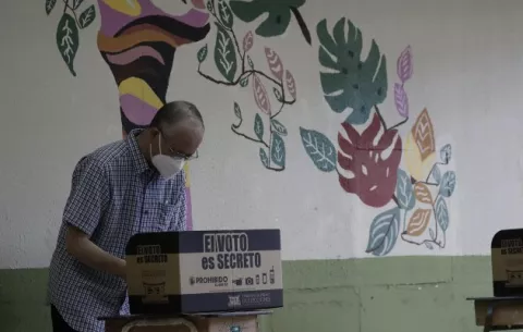 Por tercera elección consecutiva Costa Rica necesitará una segunda vuelta electoral para escoger al presidente