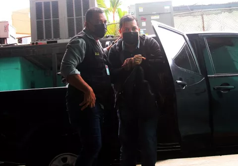 Leonardo Labrador y Ana Lorena Chang,  en apuros con la justicia y podrían enfrentar entre 15 y 23 años de prisión