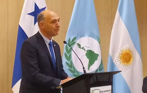 Se fortalece apoyo internacional a la cuestión Malvinas; Panamá reitera su respaldo