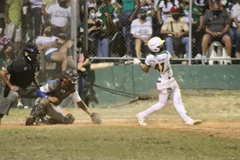 Panamá Oeste toma ventaja ante Potro del Este en la semifinal del béisbol juvenil