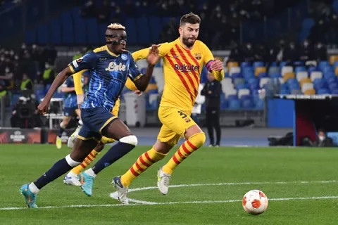 Barcelona cumple ante Nápoles y avanza  a octavos de final en Liga Europa