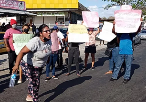Familias protestan en La Chorrera por incumplimiento de promesas del Miviot