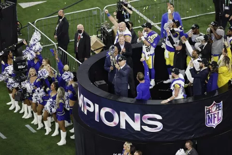 Rams se lleva el Super Bowl en el último minuto