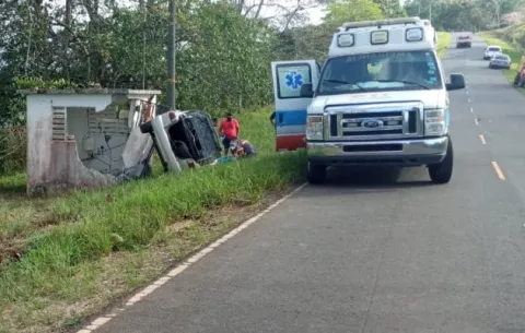 Mujer fallece y tres resultan heridos en dos accidentes de tránsito ocurridos en La Chorrera