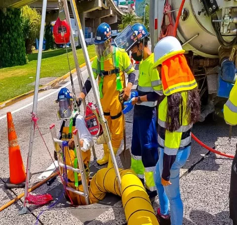 Saneamiento de Panamá limpia 575 kilómetros de alcantarillados de Panamá y San Miguelito 