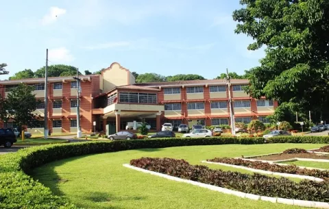Estudiantes y profesores de la UTP, sin vacunación, no podrán asistir a clases presenciales