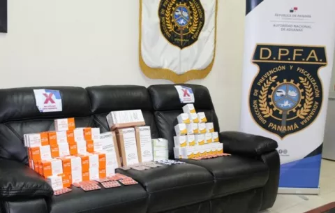 Confiscan unos 18,500 medicamentos de contrabando en Vacamonte