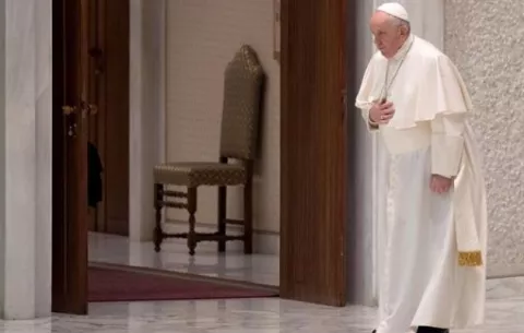 El Vaticano pide diálogo para evitar 'los horrores de la guerra' en Ucrania