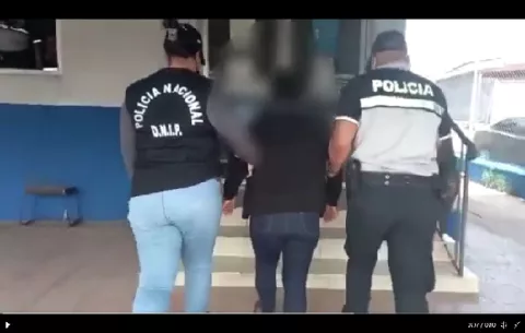 Capturan en Veracruz a una mujer por el presunto delito de pornografía infantil