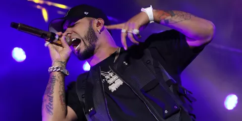Anuel AA: Continúa el revuelo por la mujer que asegura estar embarazada del artista