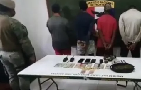 Detienen a varios ciudadanos colombianos con artículos prohibidos en la Comarca Guna Yala