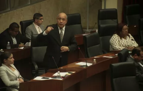 Leyes sobre educación sexual reproductiva y la esterilización de mujeres y hombres serán discutidas en la Asamblea Nacional