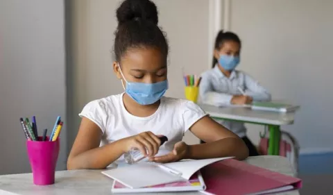 'Tips' para evitar afecciones cutáneas por el uso prolongado de mascarillas
