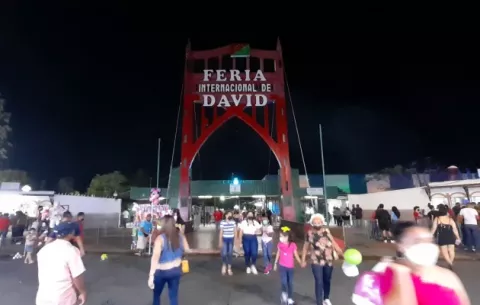 Unas 60 mil personas han ingresado a la Feria Internacional de David 