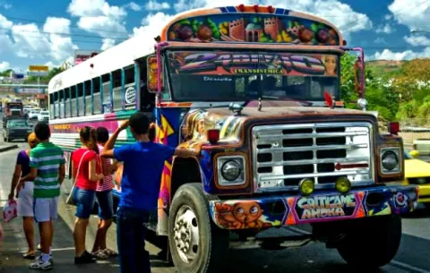 Solicitan apertura de causa criminal contra 541 personas por compensación de 'diablos rojo'