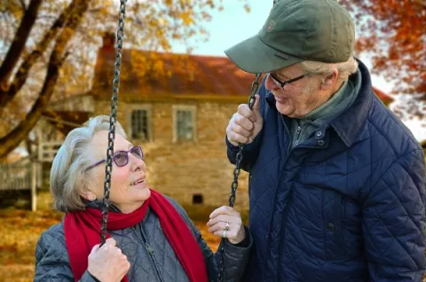Divorcio gris: Cuando las canas le abren paso a la soltería