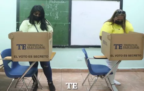 Culmina en orden la votación interna del PRD; porcentaje de participación superó expectativas