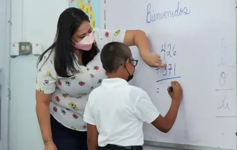 Cierre de escuelas debe ser el último recurso para controlar los casos de covid-19