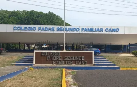 Más de 23 mil estudiantes inician el año escolar en Herrera