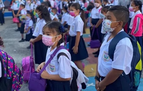 Practicarán hisopados aleatorios a estudiantes como parte del regreso a las aulas