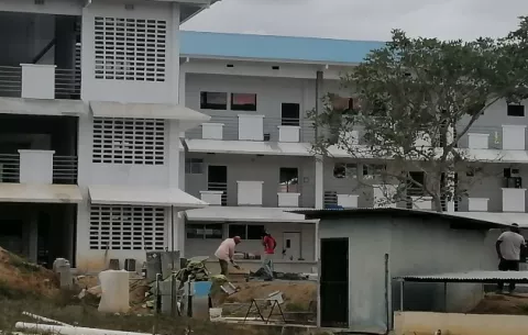 Los Pozos continúa a la espera de su plantel educativo 