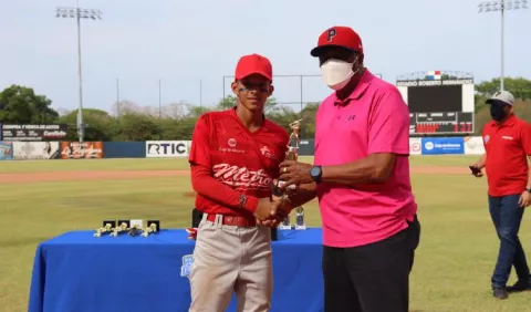 Luis Rivera, Jugador Más Valioso en el béisbol nacional Sub-15