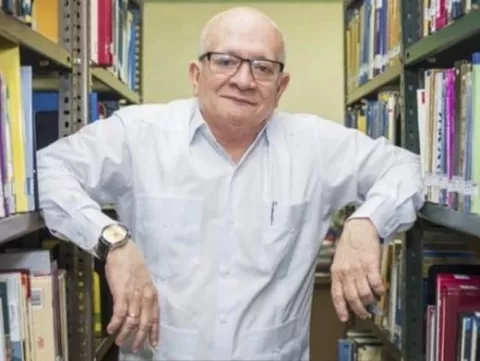 Manuel Orestes Nieto, escritor y periodista, recibirá la condecoración Rogelio Sinán 2022