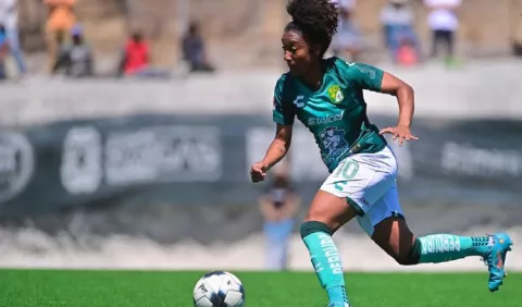 Panameña Marta Cox anota en triunfo del León en liga femenina de México