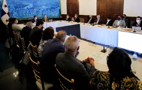 Mesa técnica presenta dos recomendaciones para atender desabastecimiento de medicamento 