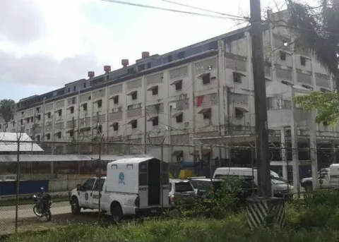 Atrapan a hombre que abusaba de una niña de 10 años de edad en Colón