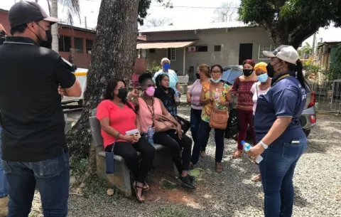 Comerciantes desplazados por la Línea 3 del Metro