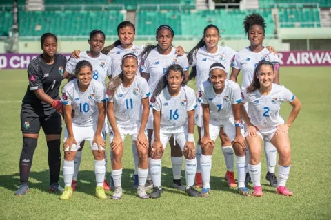 Panamá  contra Jamaica en los octavos de final del Premundial Sub-20 femenino
