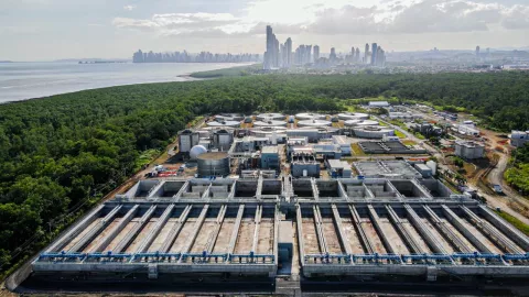 Se desborda estación de bombeo de la Planta de Tratamiento de Aguas Residuales de Juan Díaz