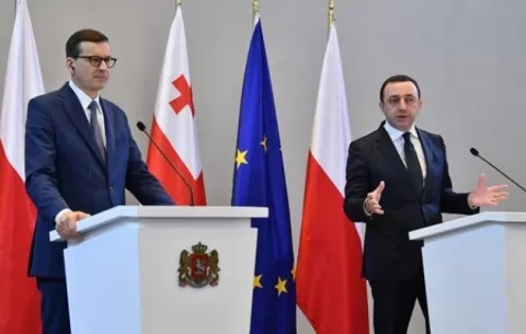 Polonia pide más sanciones a Rusia por 'cada casa bombardeada' en Ucrania