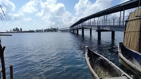 Inauguran puentes peatonales que unen a islas de Guna Yala  con tierra firme 
