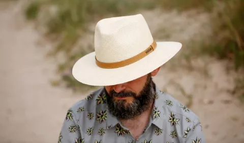 Sombrero Panamá, un atuendo atractivo