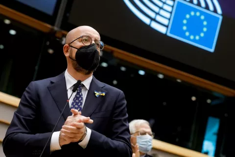 Presidente ucraniano solicita adhesión inmediata a Unión Europea