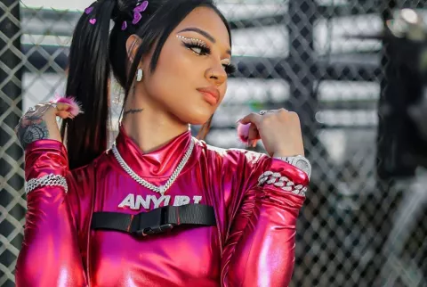 Anyuri, entre adeptos y detractores por su reciente video musical