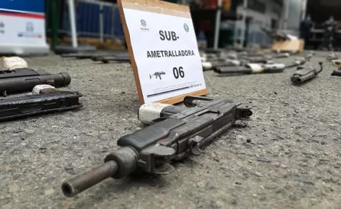 Unas 70 mil armas ilegales entran a Panamá anualmente de  Estados Unidos