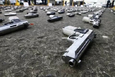 Autoridades panameñas no atacan la introducción ilegal de armas de fuego